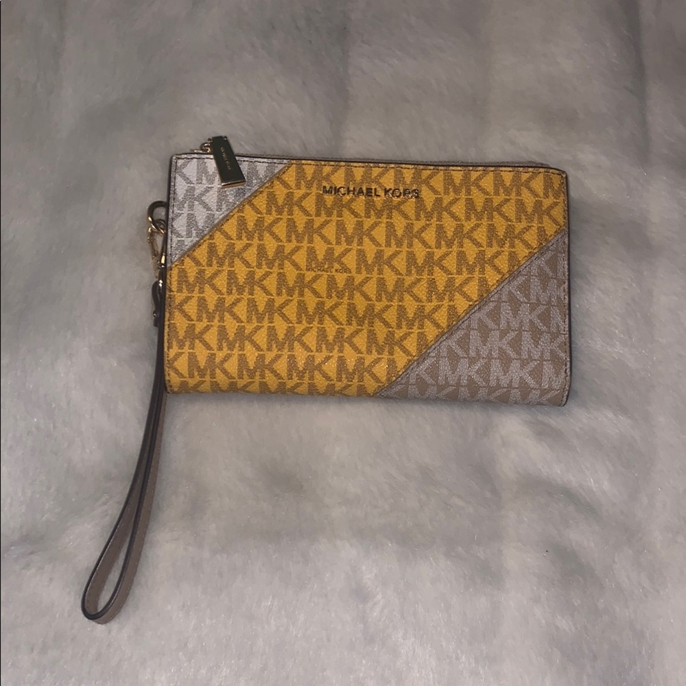 Michael Kors wallet clutch
